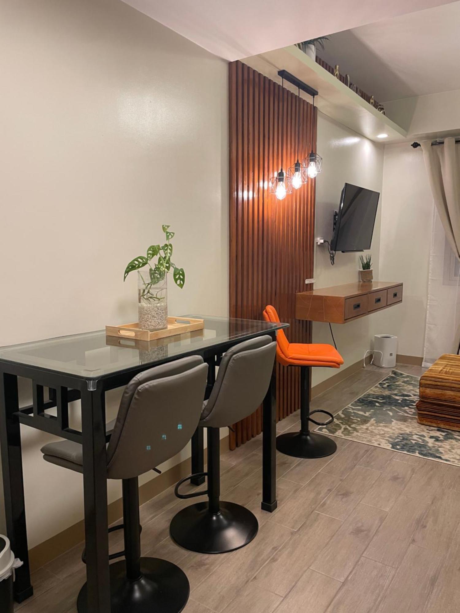 Condo Home With Fast Wifi In Bacolod City Eksteriør bilde