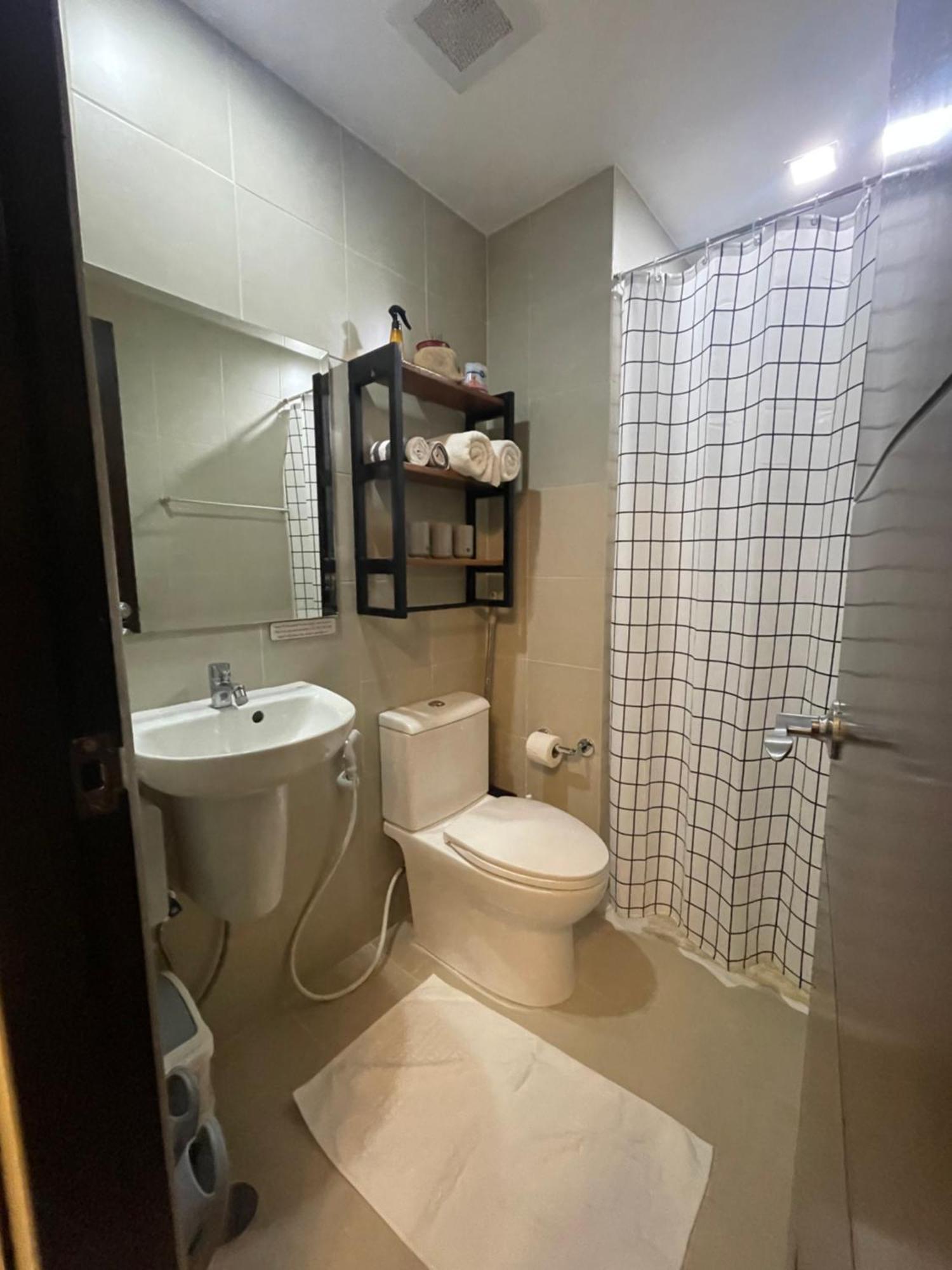 Condo Home With Fast Wifi In Bacolod City Eksteriør bilde